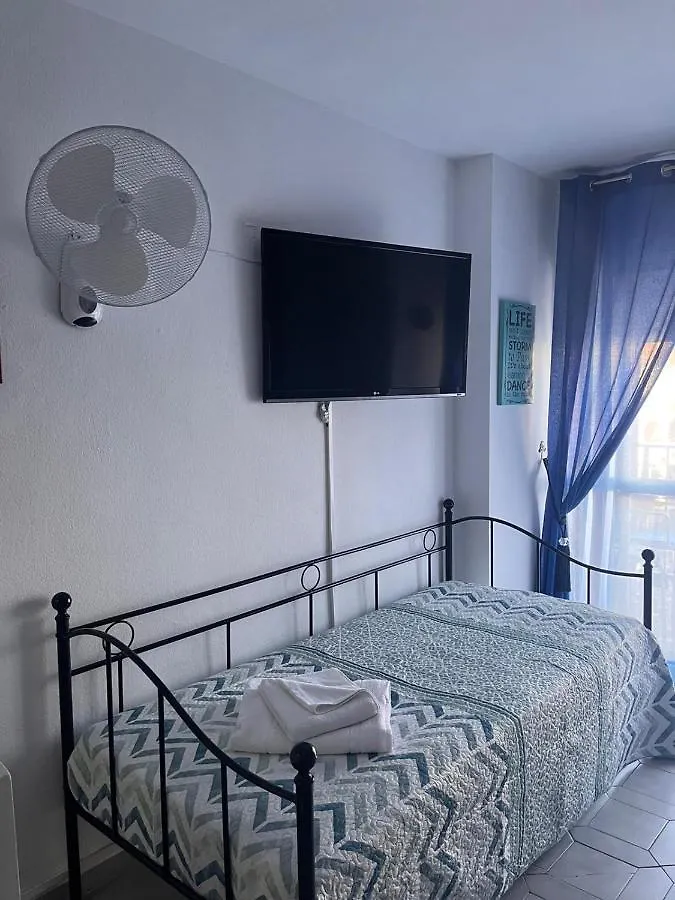 Minerva Holidays Estudio En Benalmadena Apartment